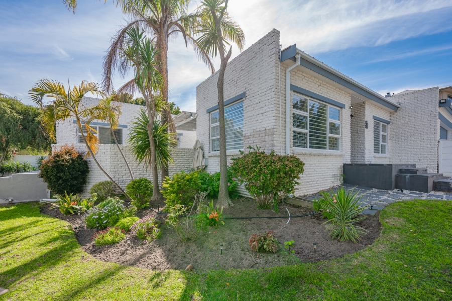 4 Bedroom Property for Sale in Briza Western Cape